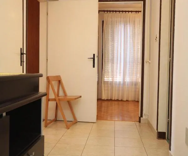 Apartment With Wifi